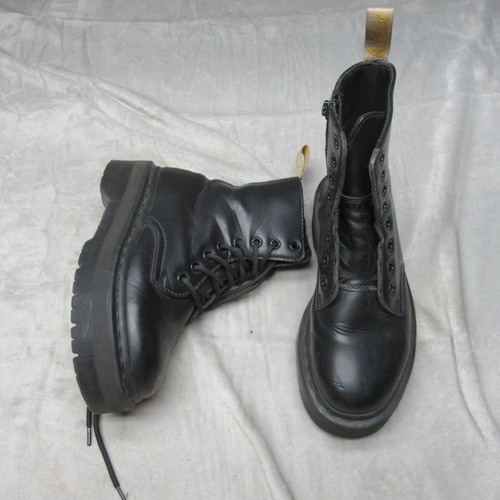 Martens unisex boots 5m - 6w,